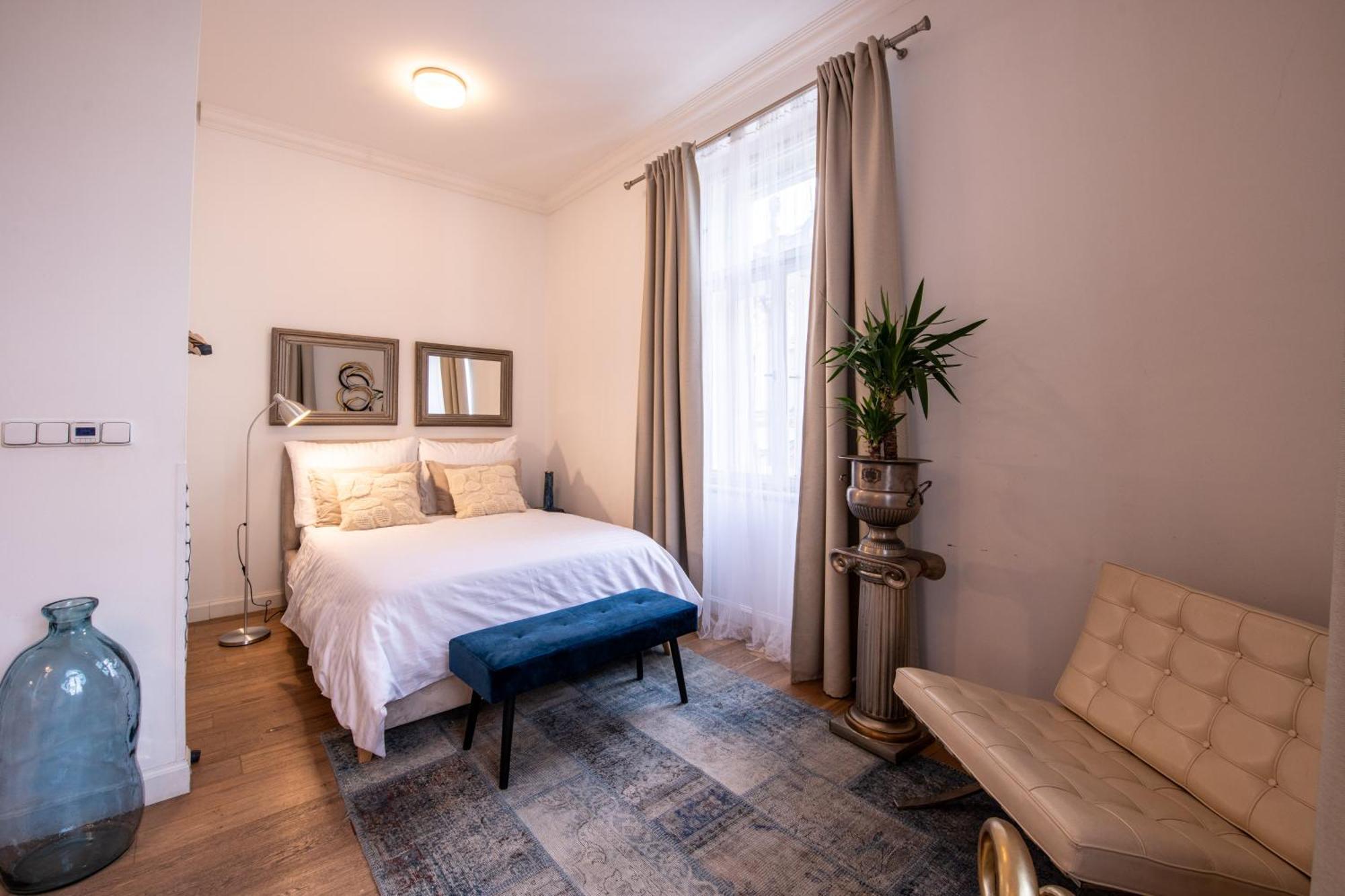Modern Downtown Apt - Renovated, On Ideal Location 프라하 외부 사진