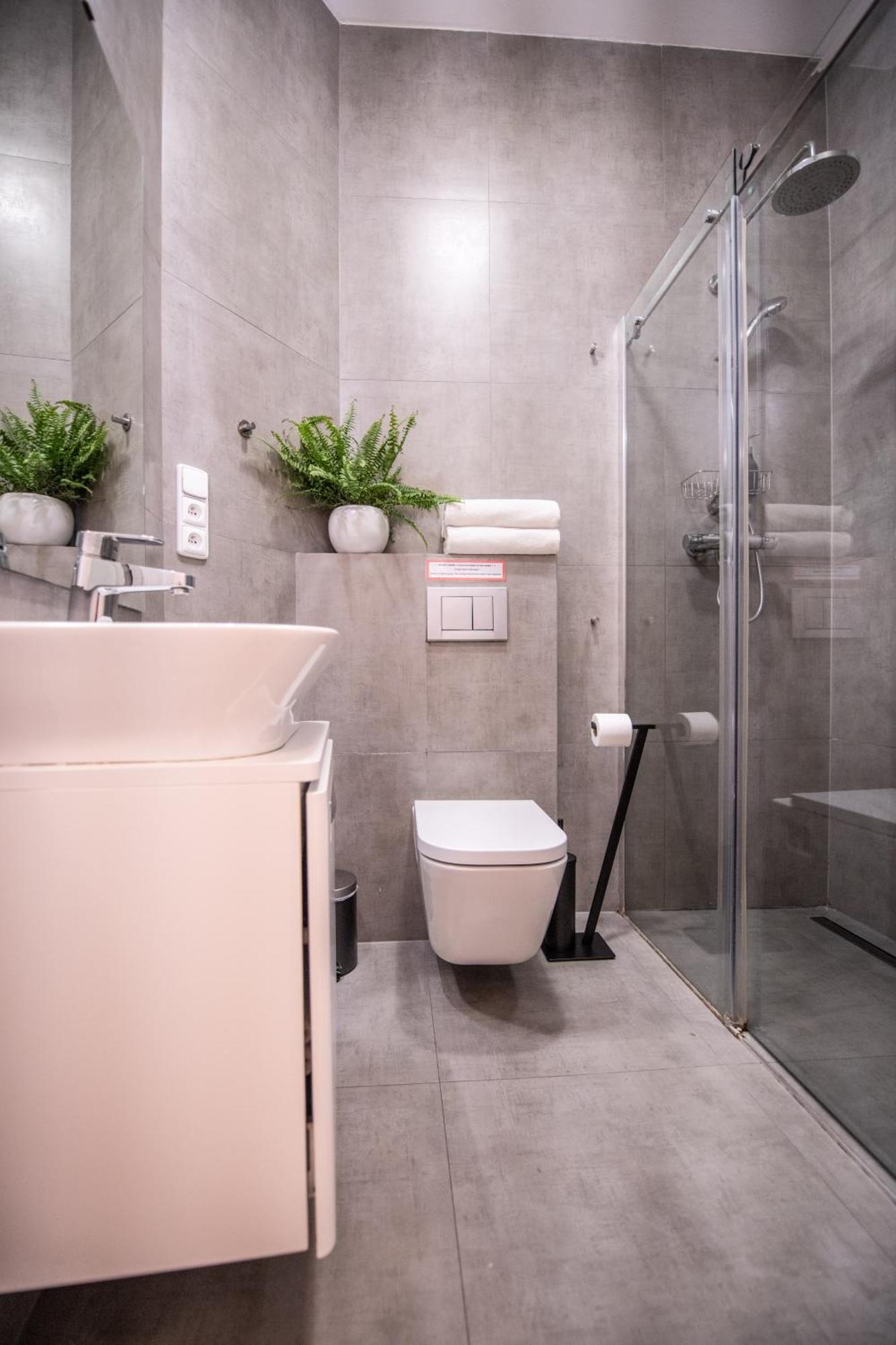 Modern Downtown Apt - Renovated, On Ideal Location 프라하 외부 사진