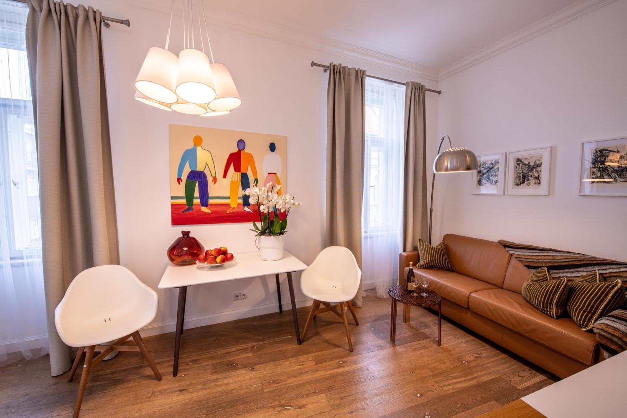 Modern Downtown Apt - Renovated, On Ideal Location 프라하 외부 사진