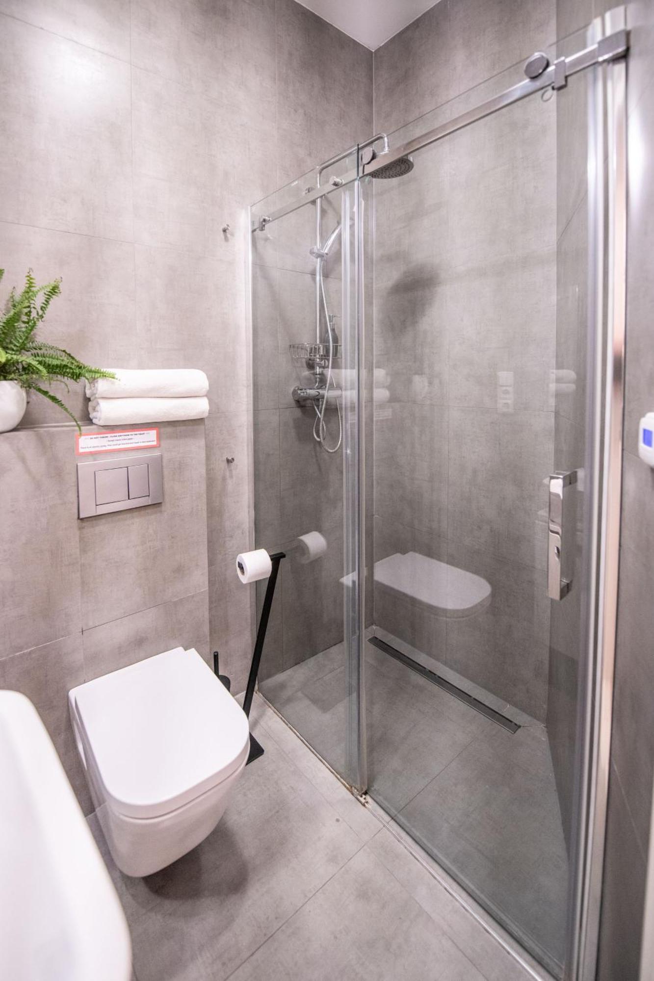 Modern Downtown Apt - Renovated, On Ideal Location 프라하 외부 사진