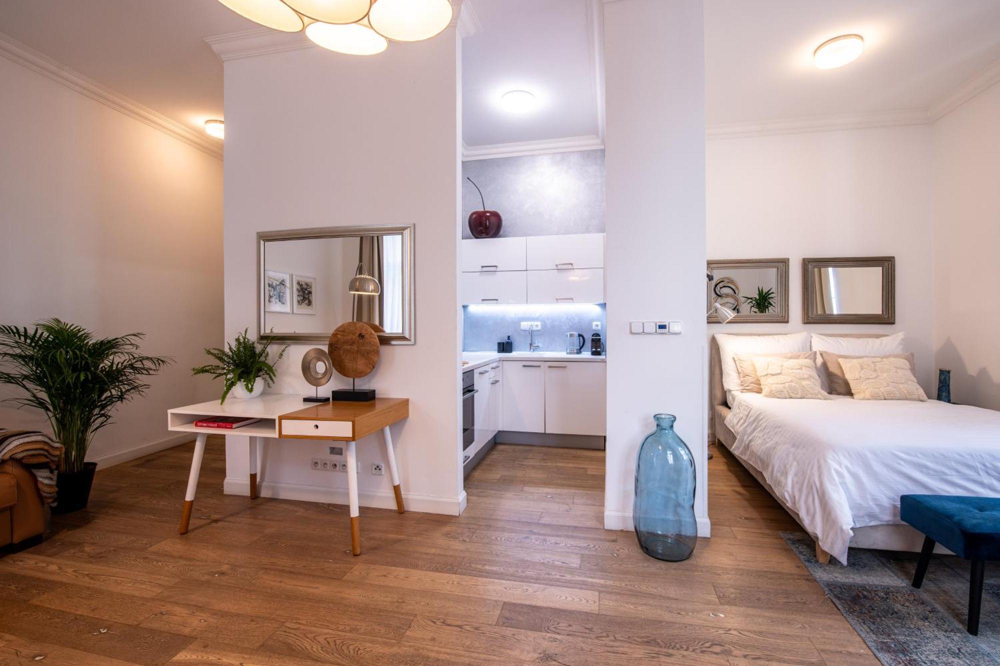 Modern Downtown Apt - Renovated, On Ideal Location 프라하 외부 사진