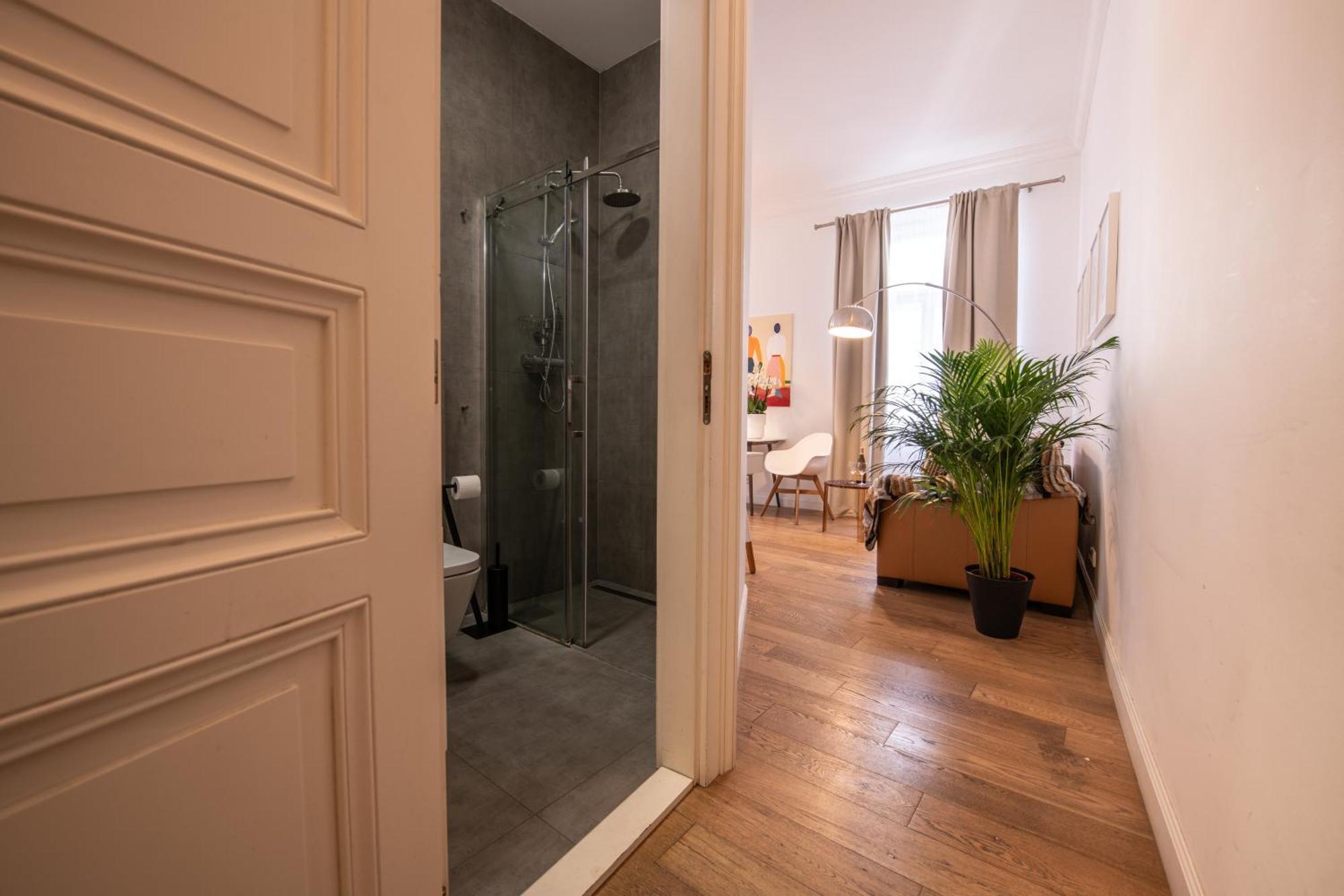 Modern Downtown Apt - Renovated, On Ideal Location 프라하 외부 사진