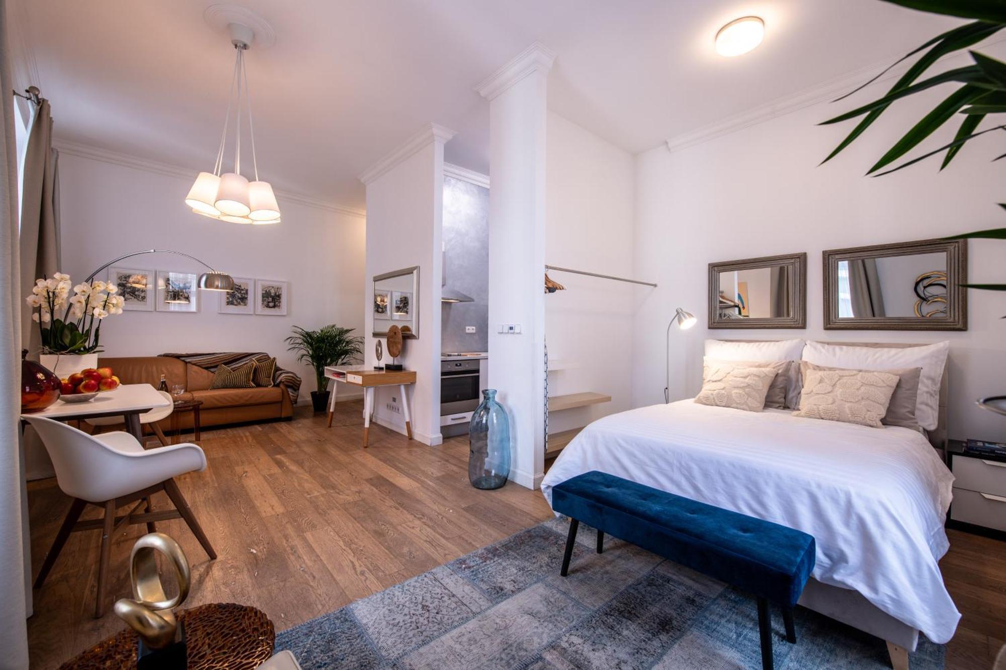Modern Downtown Apt - Renovated, On Ideal Location 프라하 외부 사진