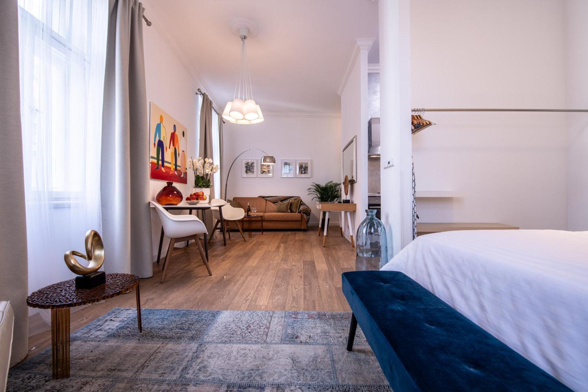 Modern Downtown Apt - Renovated, On Ideal Location 프라하 외부 사진